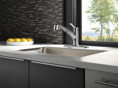 Collins Single Handle Pull-Out 4140-AR-DST